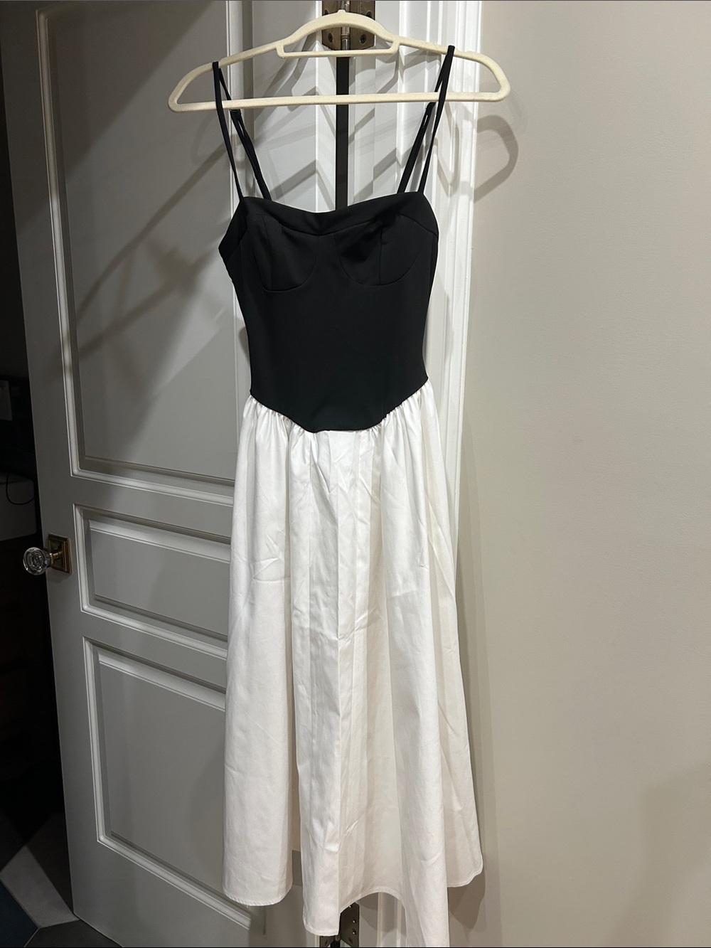 Shein black and White Two-Tone Spaghetti Strap Midi Dress